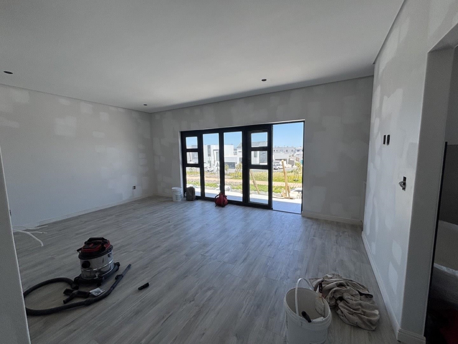 4 Bedroom Property for Sale in Sandown Western Cape